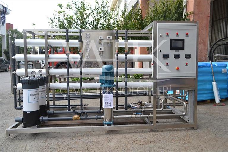 Pure Water Treatment, Deionization and Mix Bed Systems.