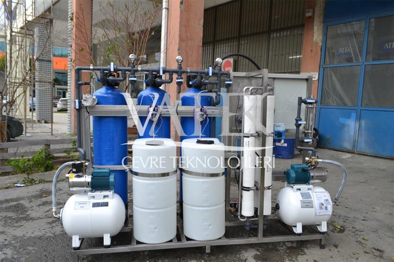 Gabon Single Chassis Reverse Osmosis System and Pre-Treatment System 2015.